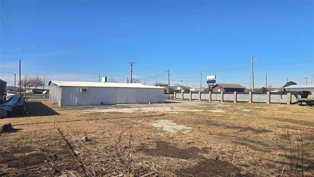 2817 Wilshire Boulevard Property Photo 4