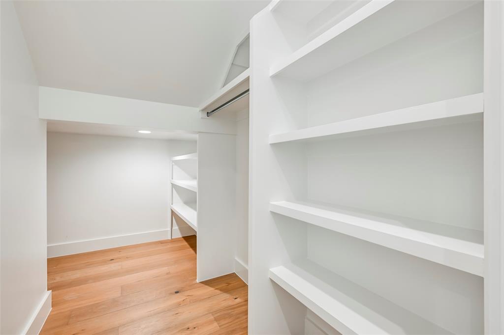 6226 Lakeshore Drive Property Photo 25