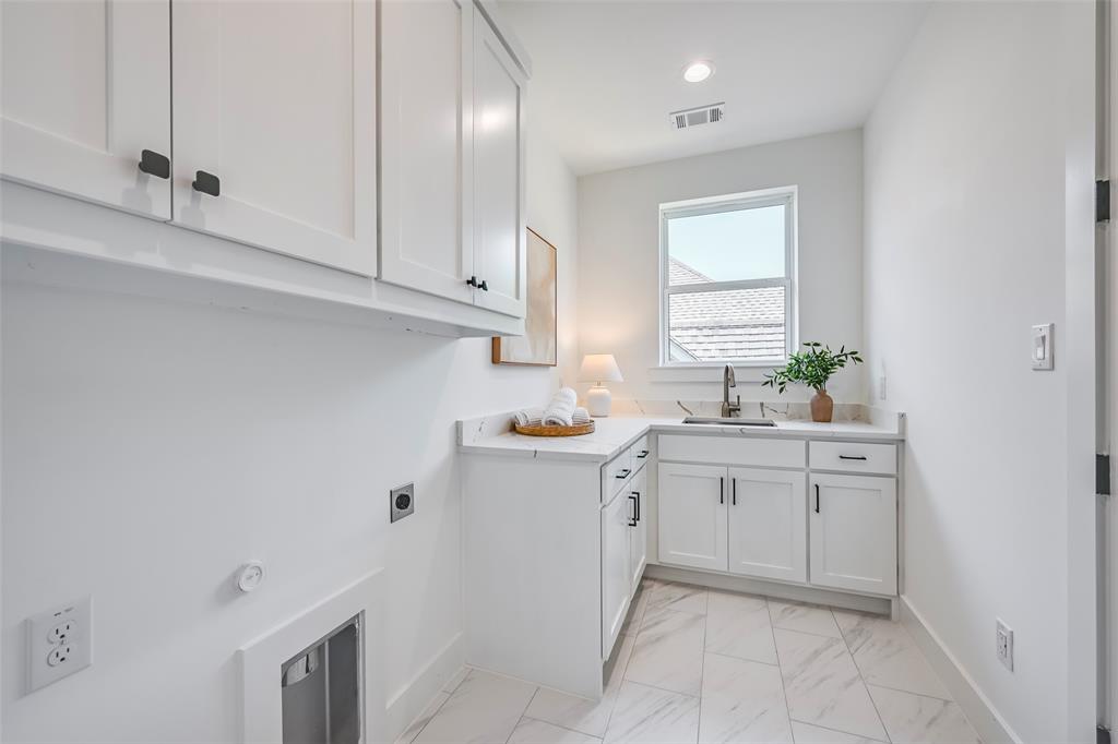 6226 Lakeshore Drive Property Photo 26