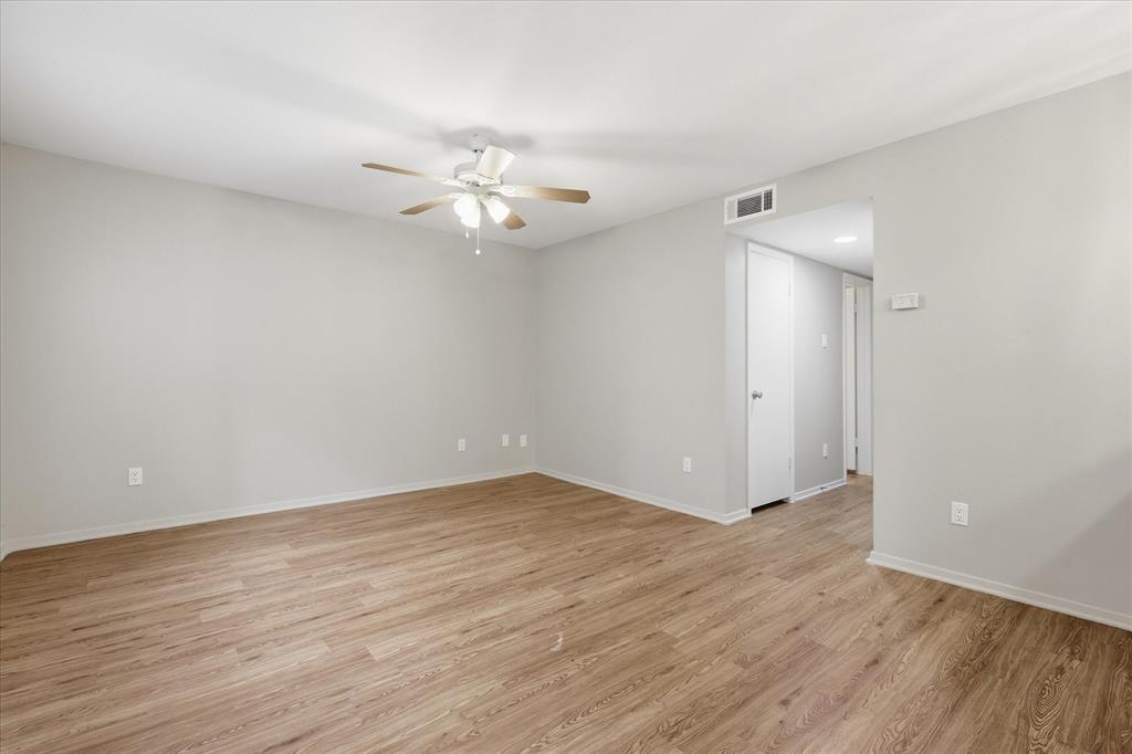 218 N Texas Boulevard 109 Property Photo 6