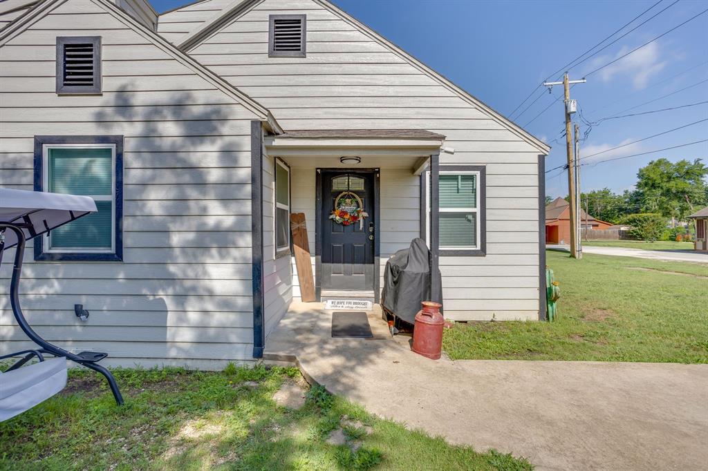 109 W Purdom Avenue Property Photo 3