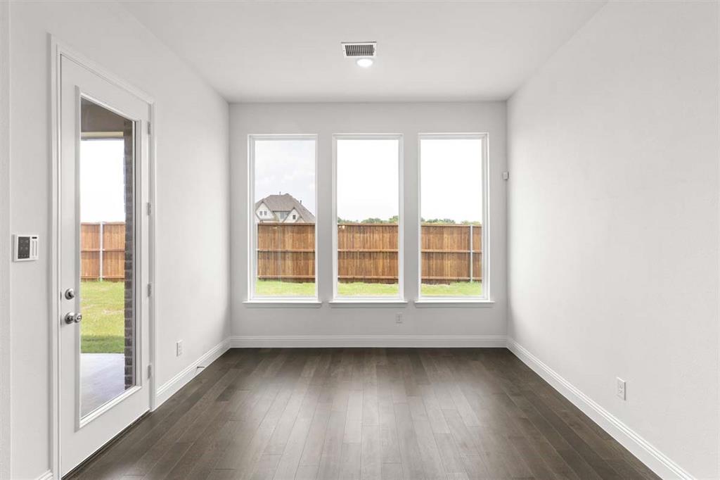 2021 Euclid Drive Property Photo 10