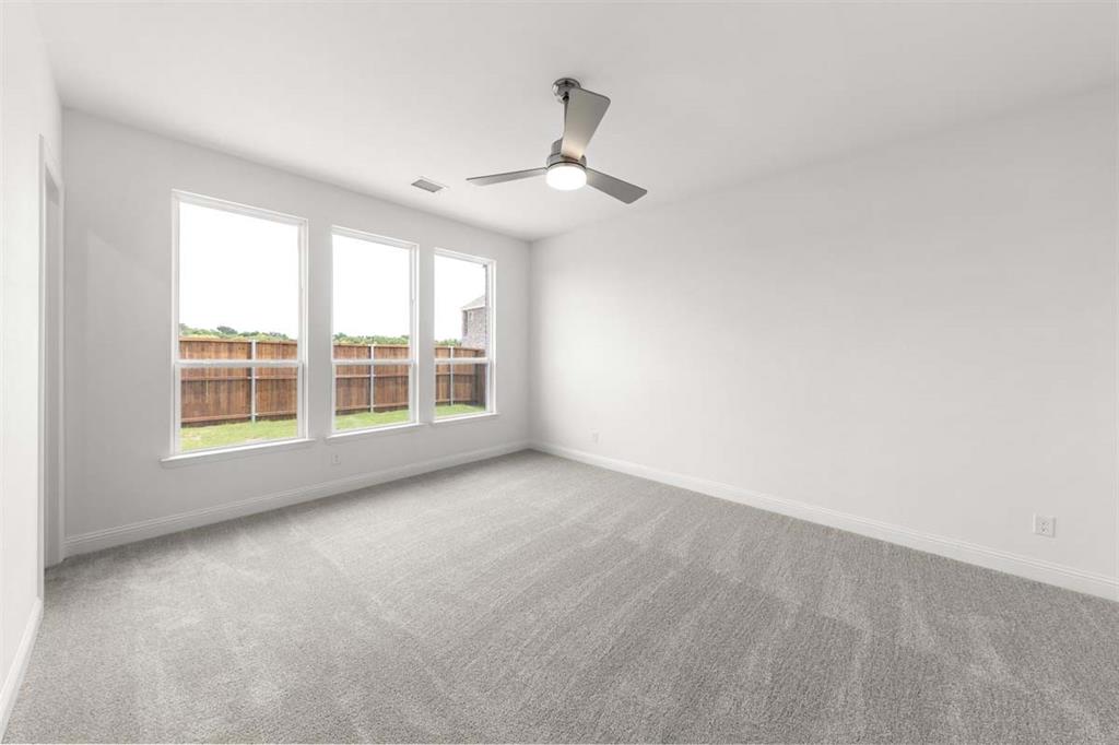 2021 Euclid Drive Property Photo 11