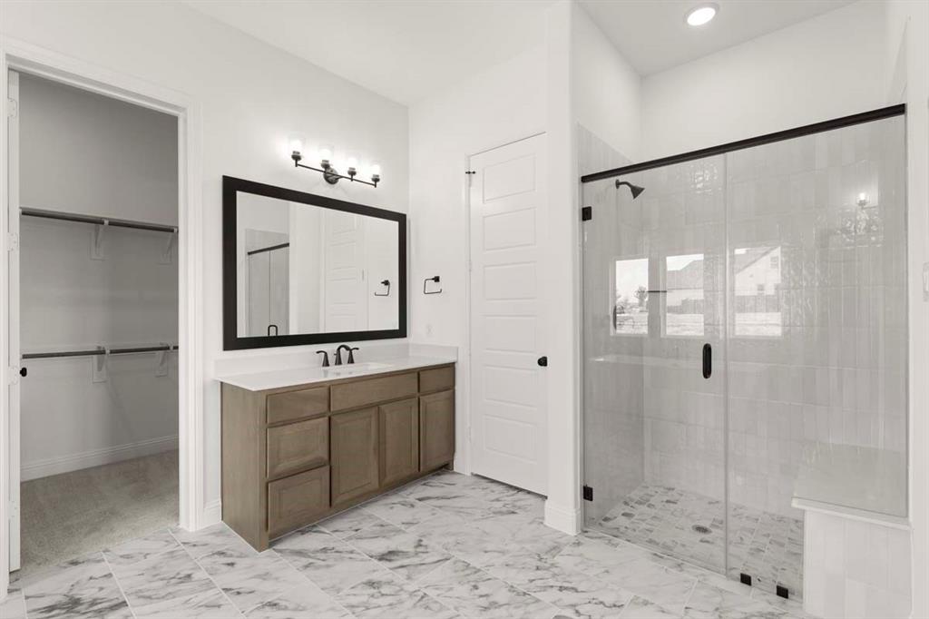 2021 Euclid Drive Property Photo 12