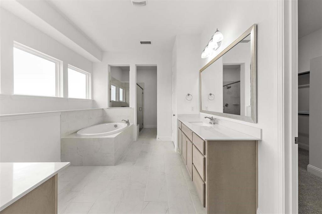 2021 Euclid Drive Property Photo 13