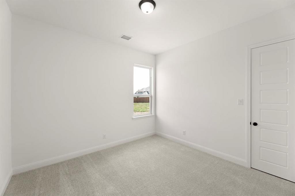 2021 Euclid Drive Property Photo 13
