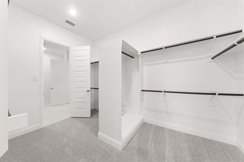 2021 Euclid Drive Property Photo 17