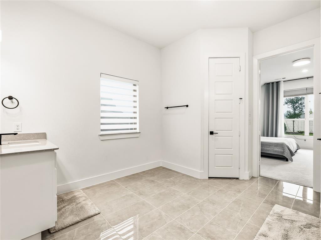 1125 Tullow Drive Property Photo 16