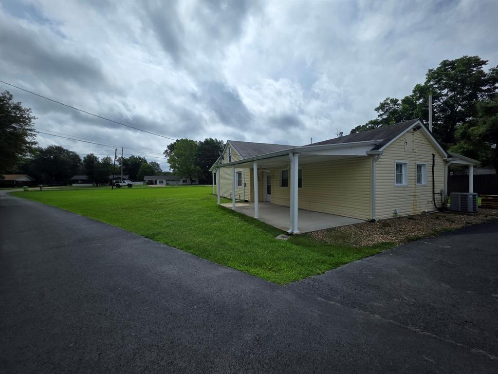 1001 Palmetto Road Property Photo 2