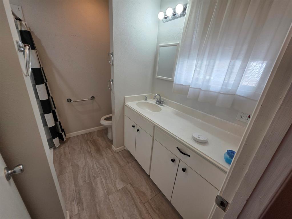 1001 Palmetto Road Property Photo 4