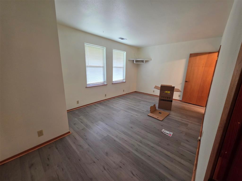 1001 Palmetto Road Property Photo 9