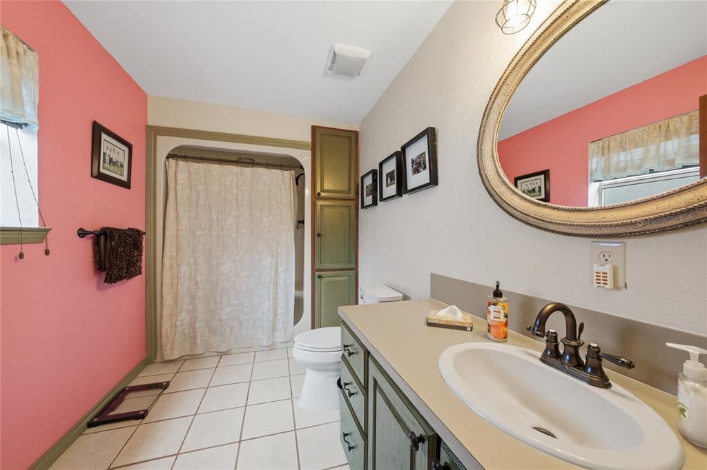 2746 Hopson Drive Property Photo 5