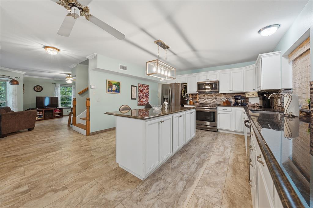 2746 Hopson Drive Property Photo 8