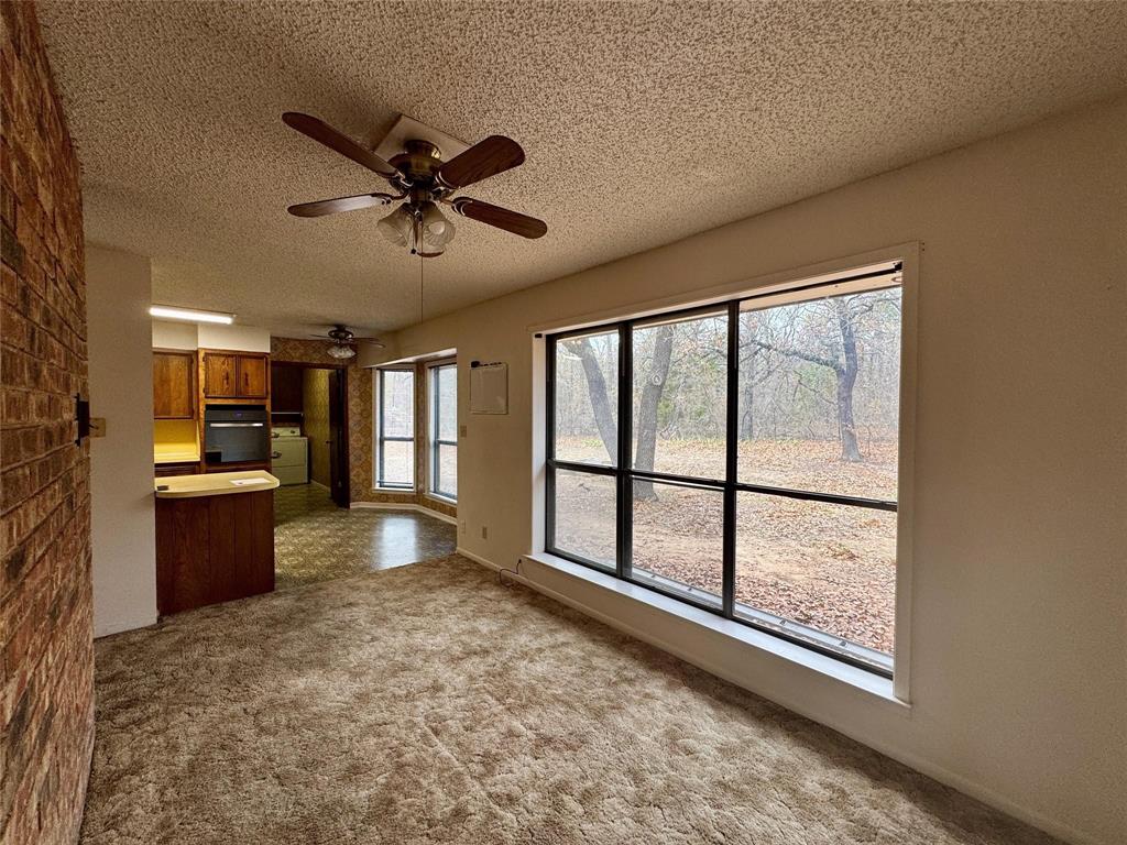 1304 W Wise Street Property Photo 9