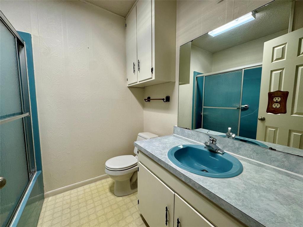 1304 W Wise Street Property Photo 13