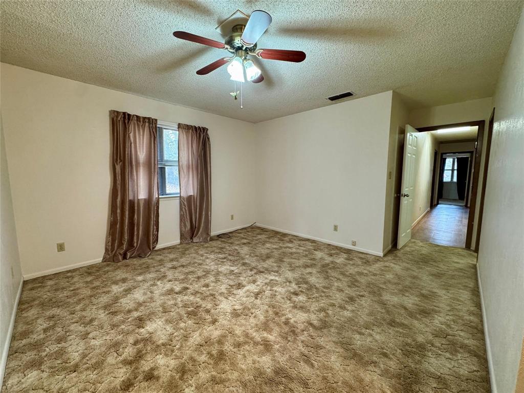 1304 W Wise Street Property Photo 14