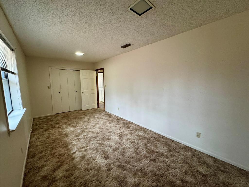 1304 W Wise Street Property Photo 16