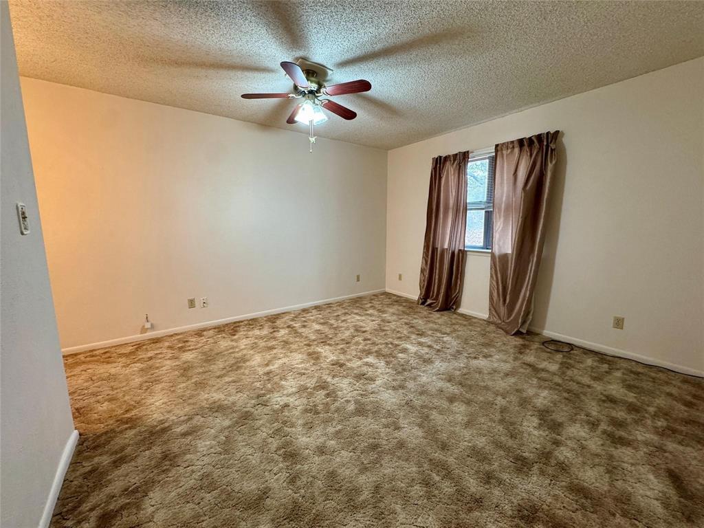 1304 W Wise Street Property Photo 17