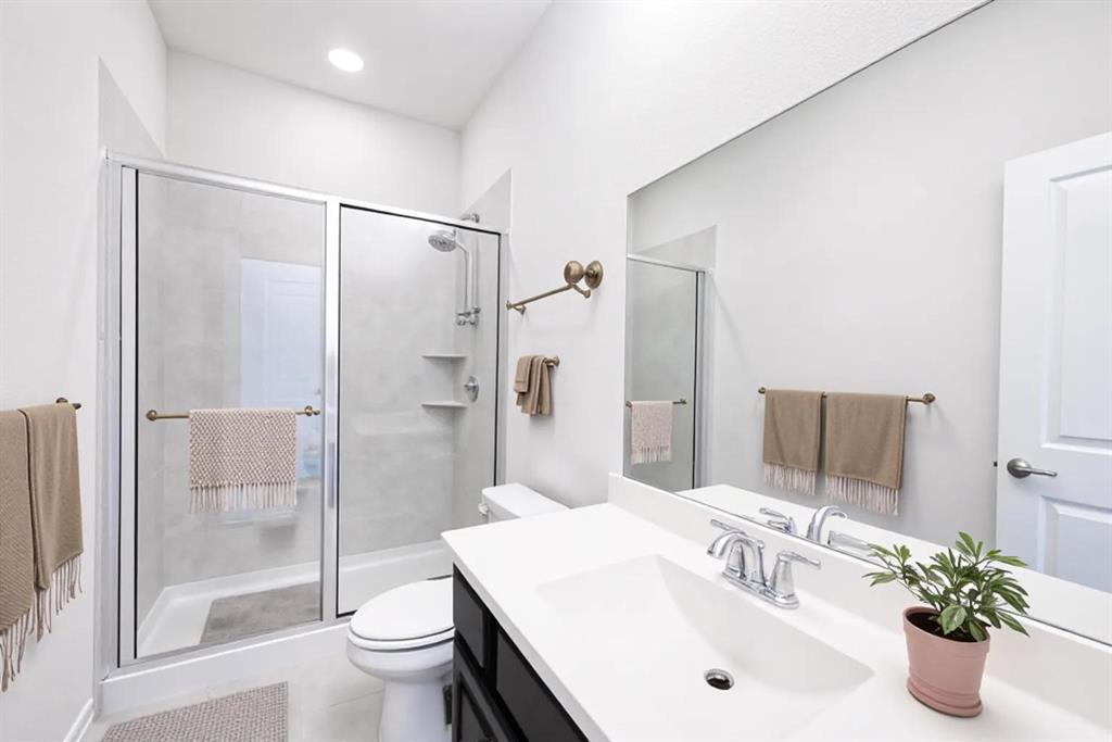1571 Amesbury Way Property Photo 11