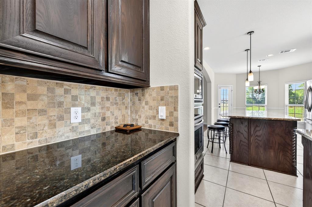 13811 Sorano Drive Property Photo 9