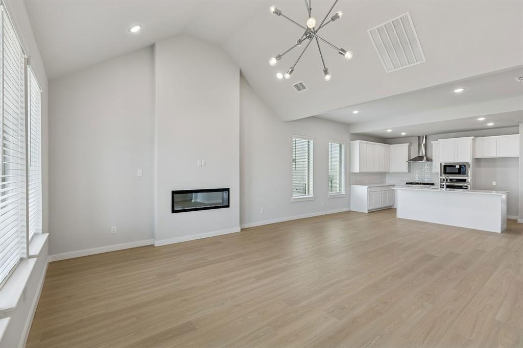 2107 Rowan Drive Property Photo 18
