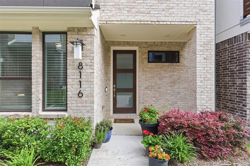 8116 Radnor Road Property Photo 1
