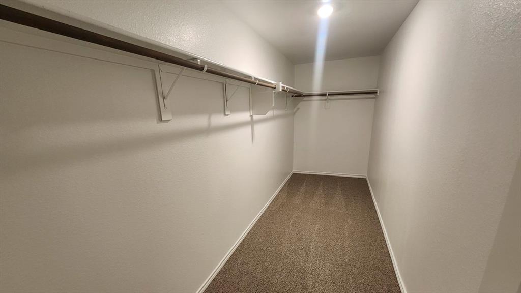410 White Willow Drive Property Photo 8