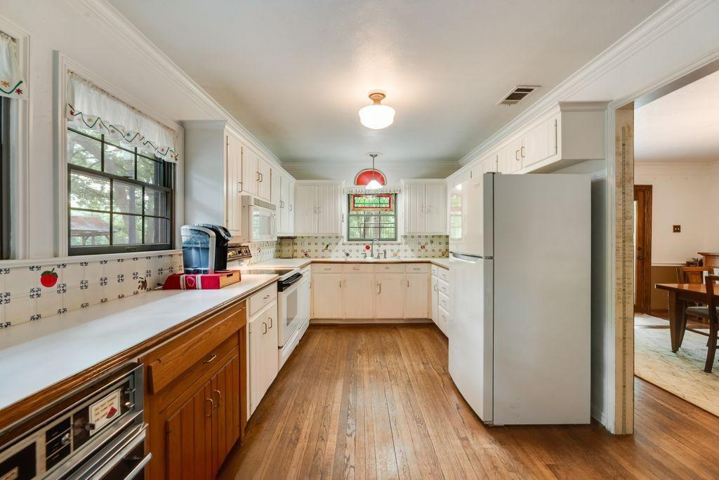 9875 Old Bridge Road Property Photo 3