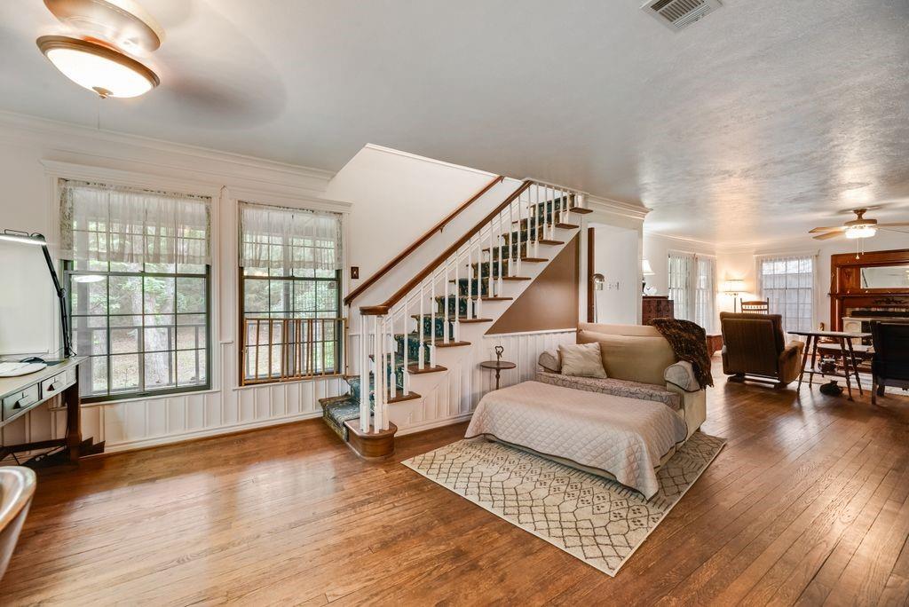 9875 Old Bridge Road Property Photo 4