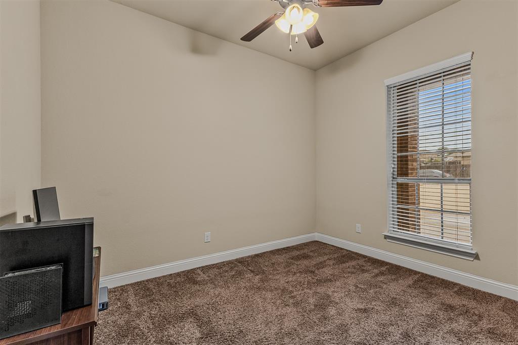 1534 Petaluma Drive Property Photo 24