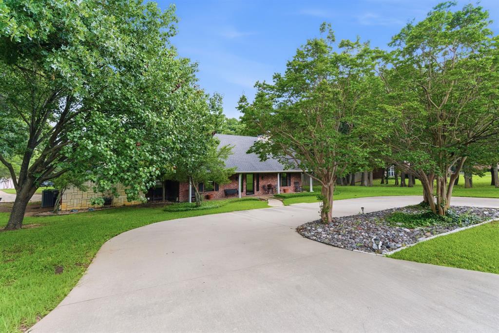 7512 Woodland Drive Property Photo 1