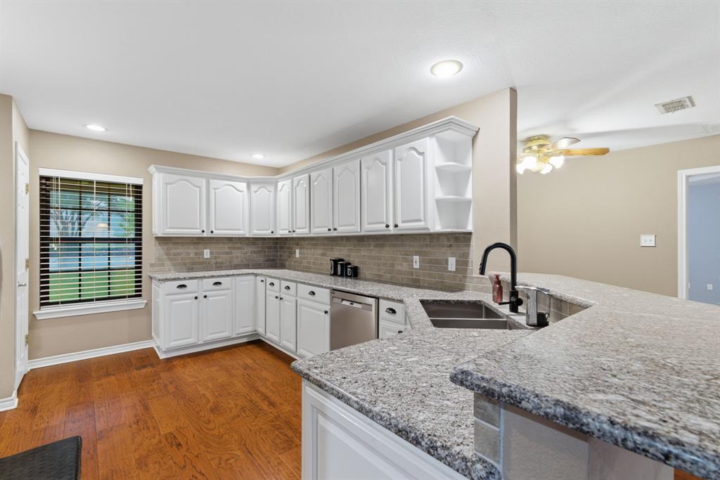 7512 Woodland Drive Property Photo 6