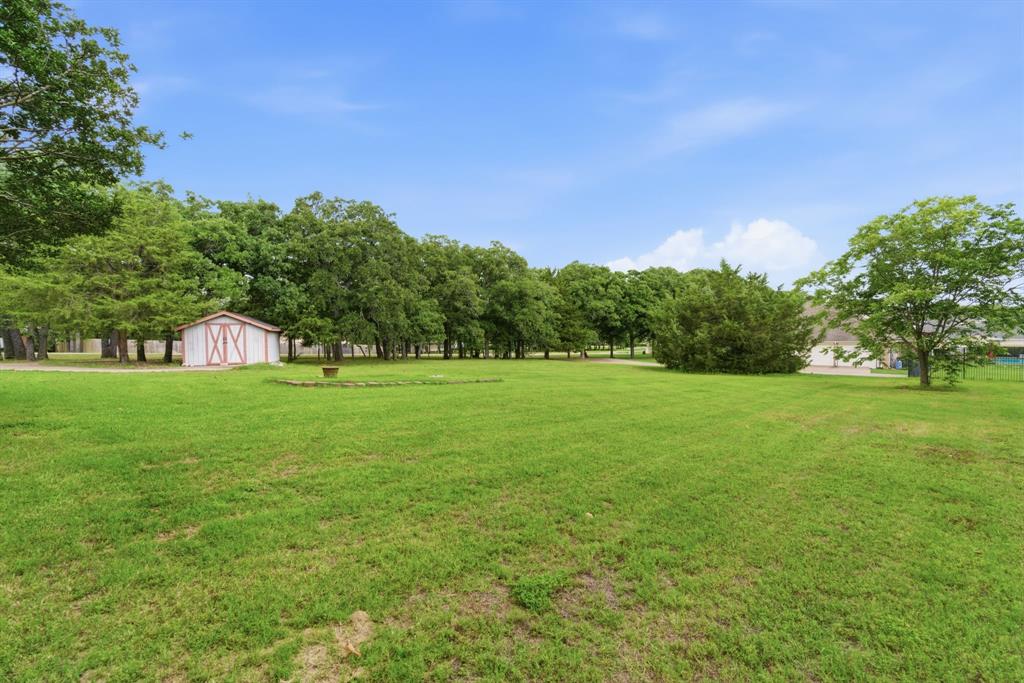 7512 Woodland Drive Property Photo 32