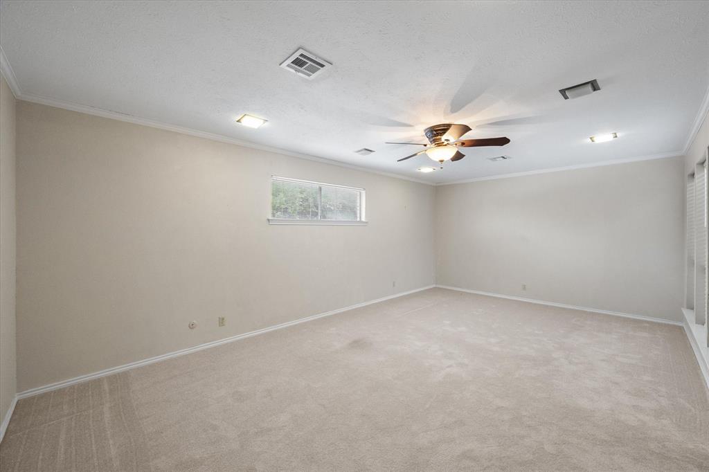 1235 Lexington Square Property Photo 29