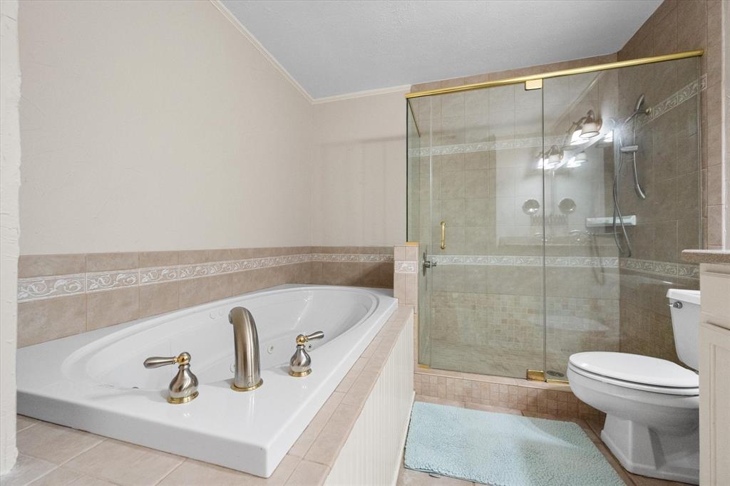 1235 Lexington Square Property Photo 30