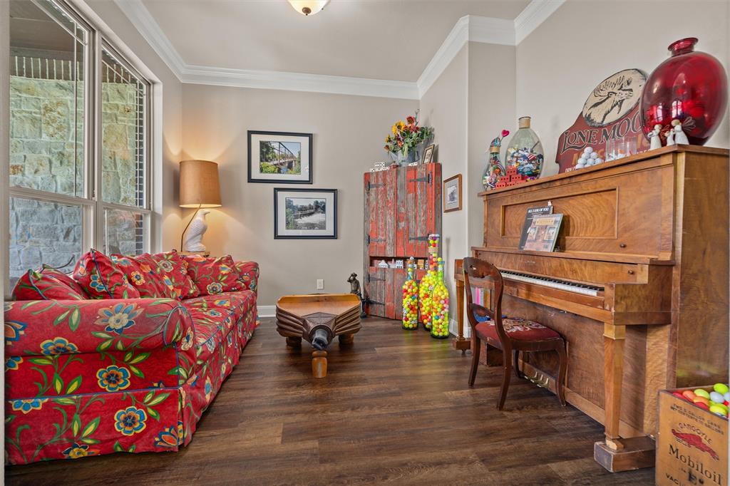 22571 Lake Jackson Drive Property Photo 6