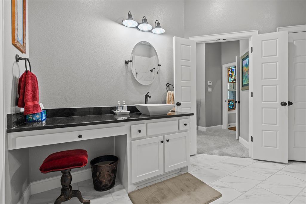 22571 Lake Jackson Drive Property Photo 24