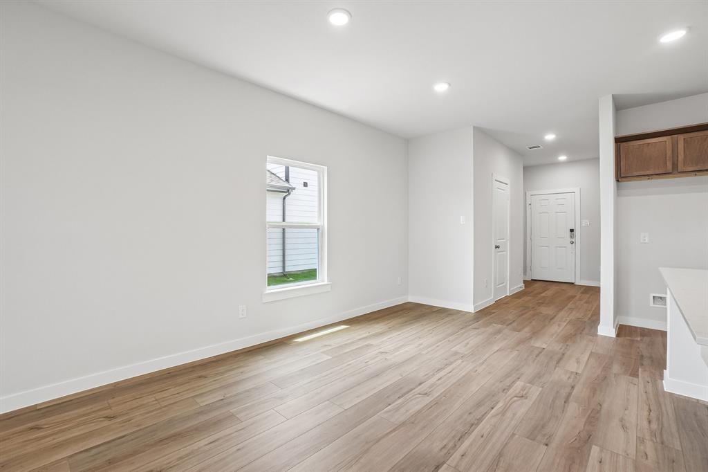 609 Teardrop Court Property Photo 11