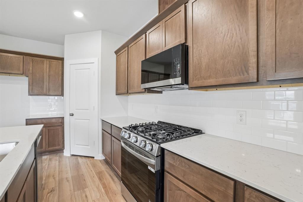 609 Teardrop Court Property Photo 16
