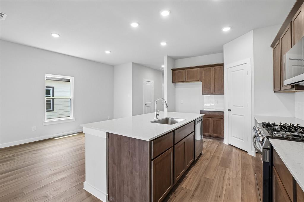 609 Teardrop Court Property Photo 17