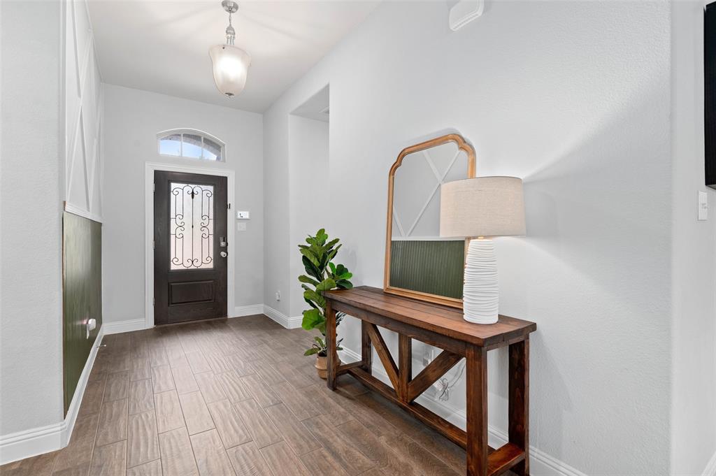 1709 Tumbleweed Court Property Photo 4