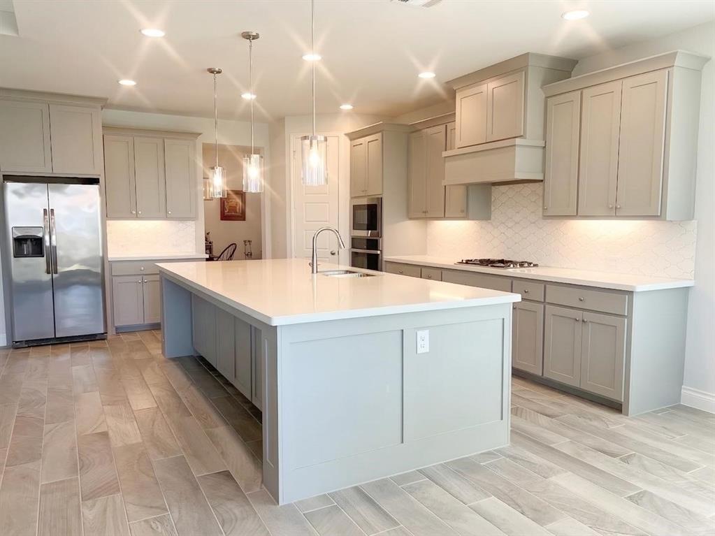 2491 Meadowbrook Boulevard Property Photo 2