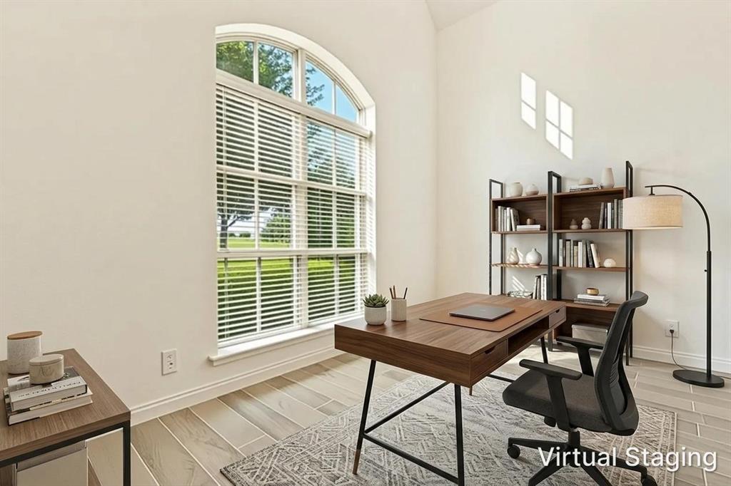 2491 Meadowbrook Boulevard Property Photo 11