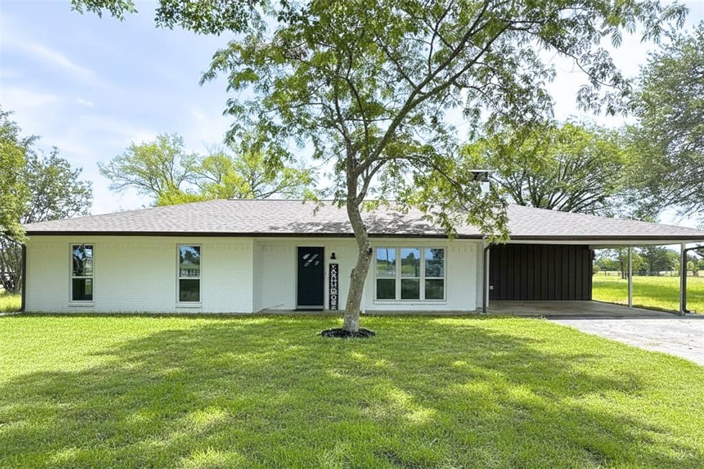 5772 N State Highway 78 Property Photo 1