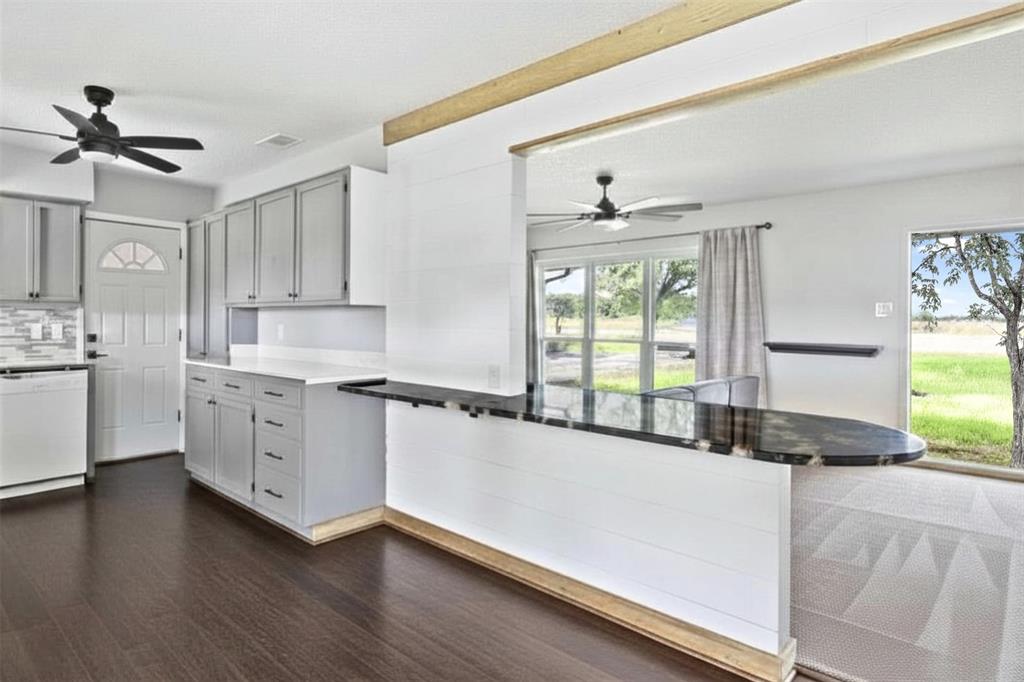 5772 N State Highway 78 Property Photo 11