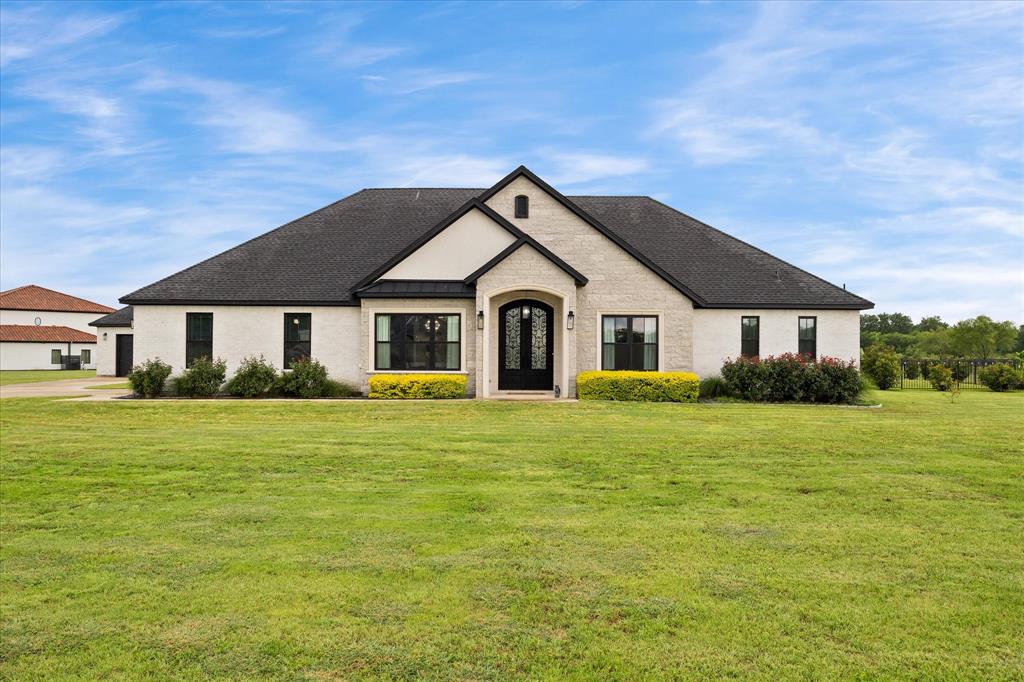 680 Horseshoe Bend Property Photo 1