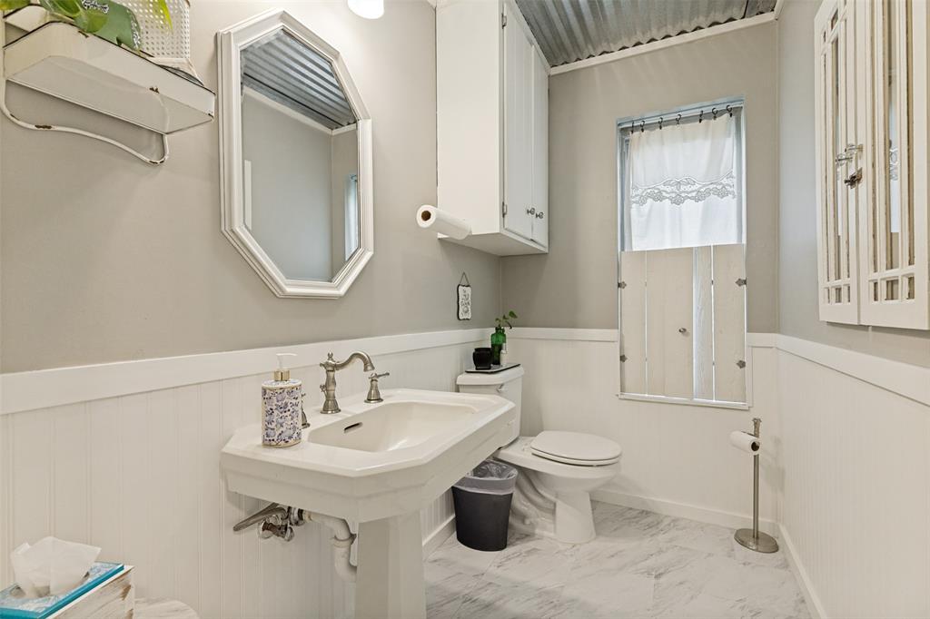 7085 Red Bud Lane Property Photo 16