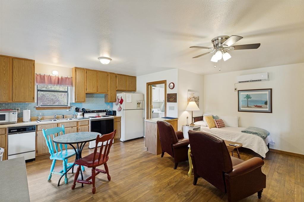 7085 Red Bud Lane Property Photo 34