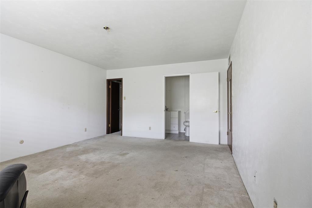 2604 Woodside Drive Property Photo 23