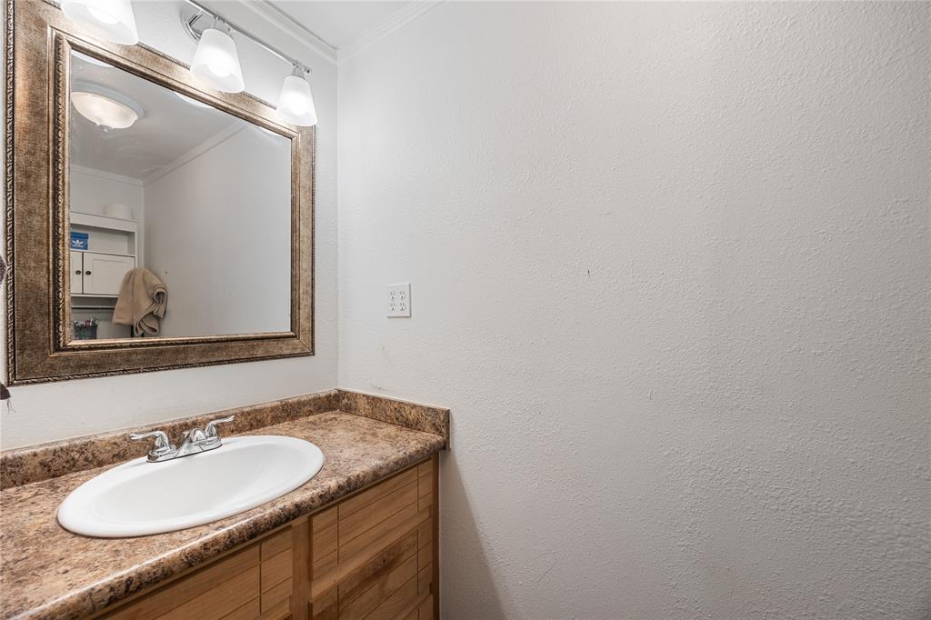 136 Private Road 7708 Property Photo 12